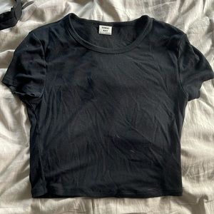 Aritzia. Sunday Best. Scoop neck croptop. Light ribbing